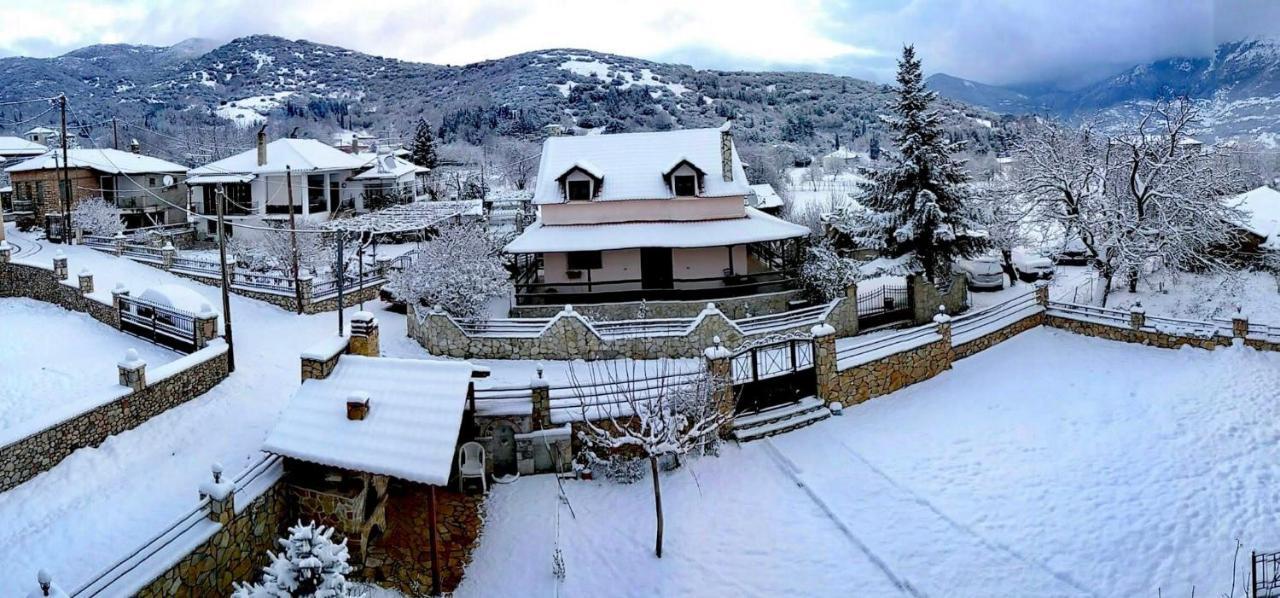 Ξενώνας Βυσωκά Калаврита Екстер'єр фото