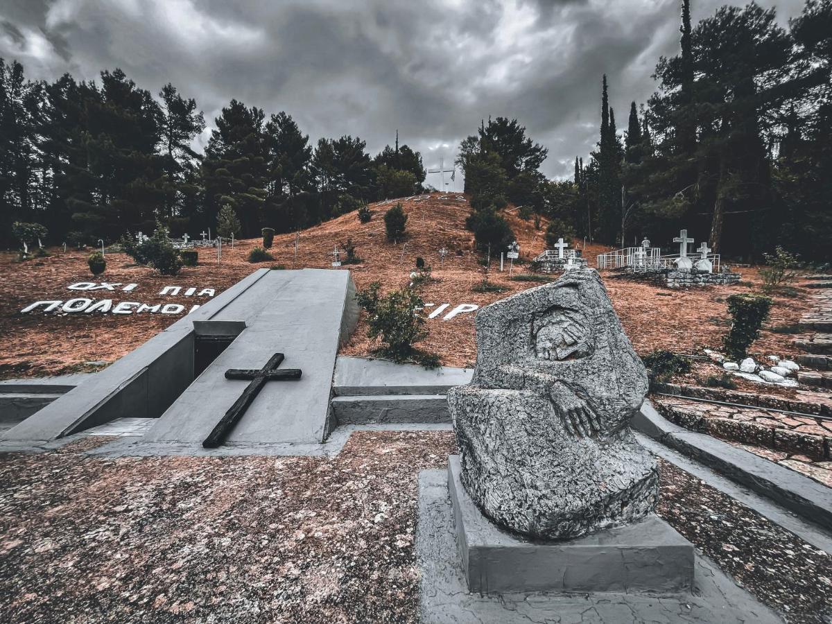 Ξενώνας Βυσωκά Калаврита Екстер'єр фото